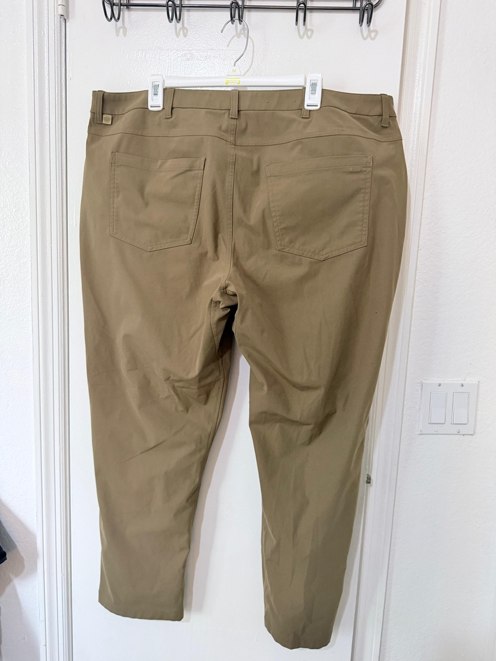 lululemon athletica Men's Olive/Tan Straight-Leg Chinos